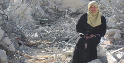 Häuserabrisse durch israelische Truppen: Die palästinensischen 
Bewohner haben keine Zeit, ihren Besitz zu retten: © Amnesty 
International